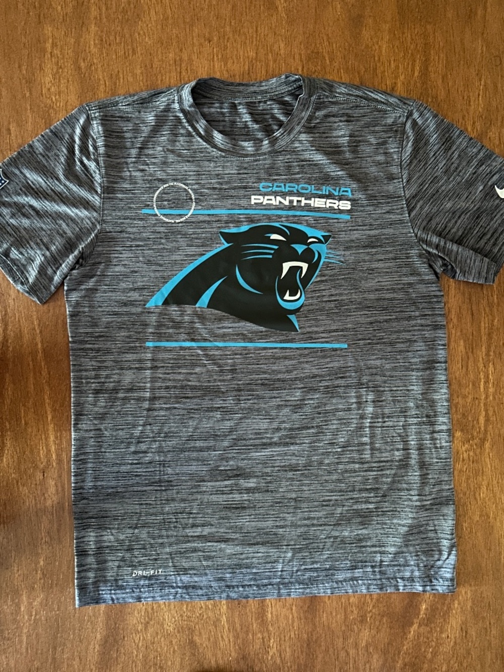 NFL Carolina Panthers Nike Dri Fit short-sleeve Mens shirt Size Medium